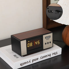 Retro Flip Clock — Silent Quartz Radio-Style Desk Clock